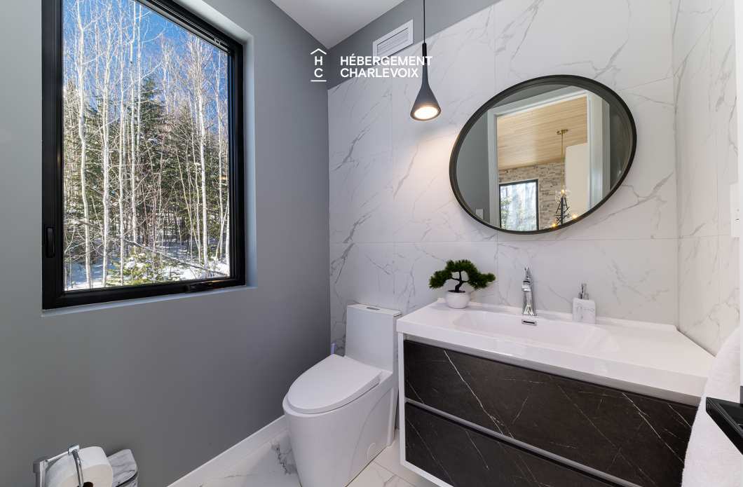 ALT-49 - Villa contemporaine offrant les splendeurs du St-Laurent!